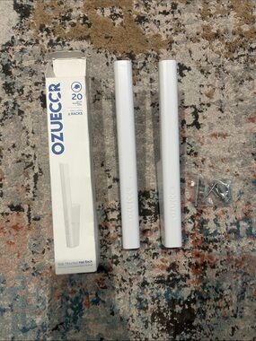 OZUeCCR Wall Mounted Hat Rack - White (Set of 2)